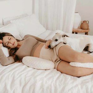 Gently used BabyBub Maternity Pillow w/ Extra Attachment